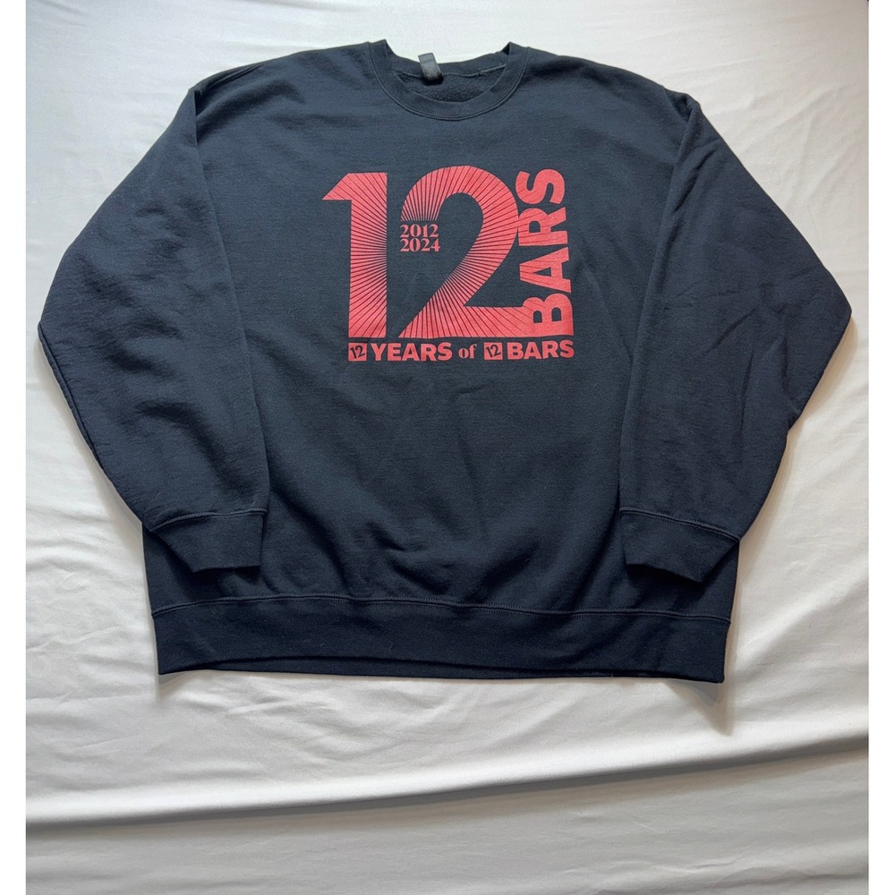 Gildan 12 Bars of Charity St Louis 2024 Sweatshirt Mens 2XL Black Crewneck 12yrs